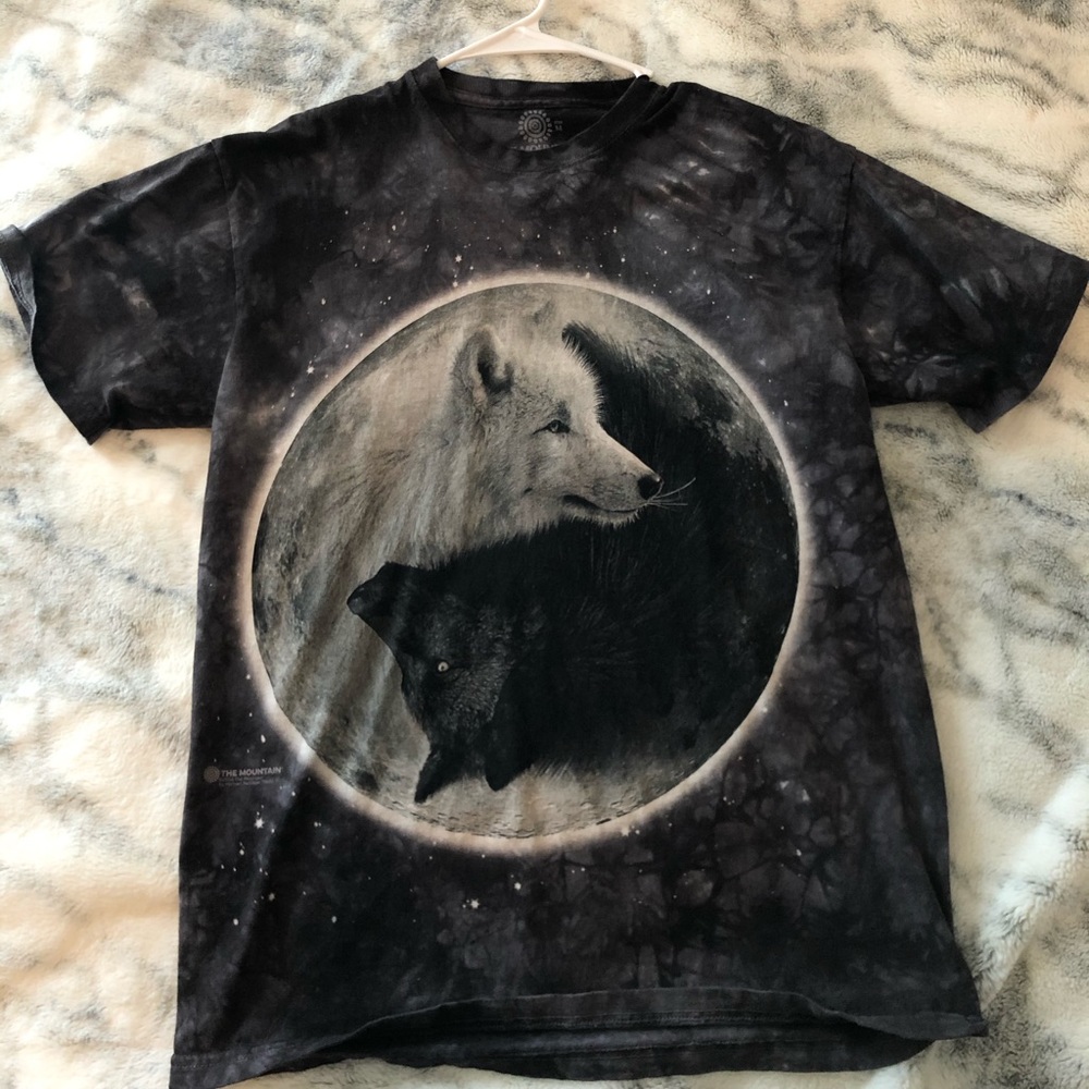 Wolf shirt
